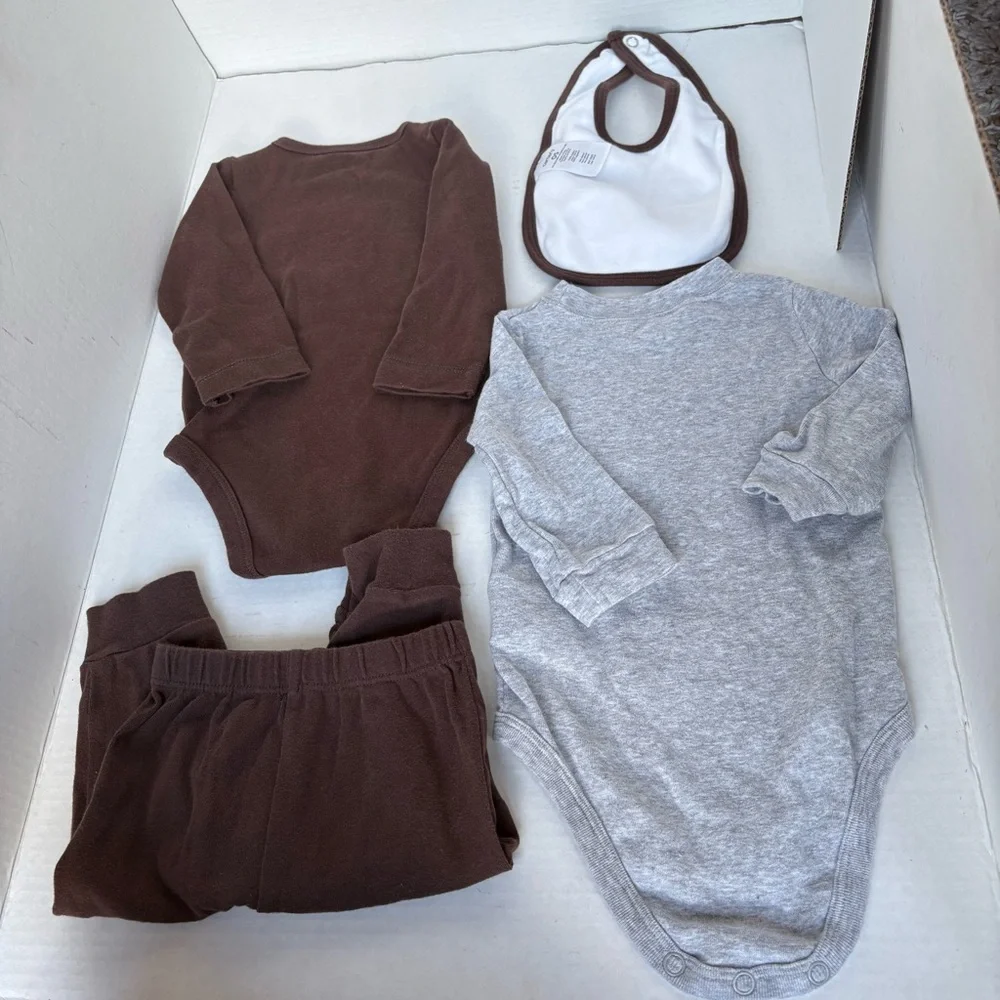 Carters Bodysuit 6 months First Thanksgiving Lot of 2 Bib Brown Snap Closure